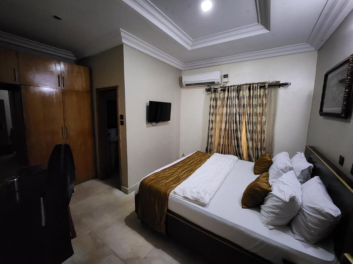 Nue-Crest Hotels&Suites Enugu Extérieur photo