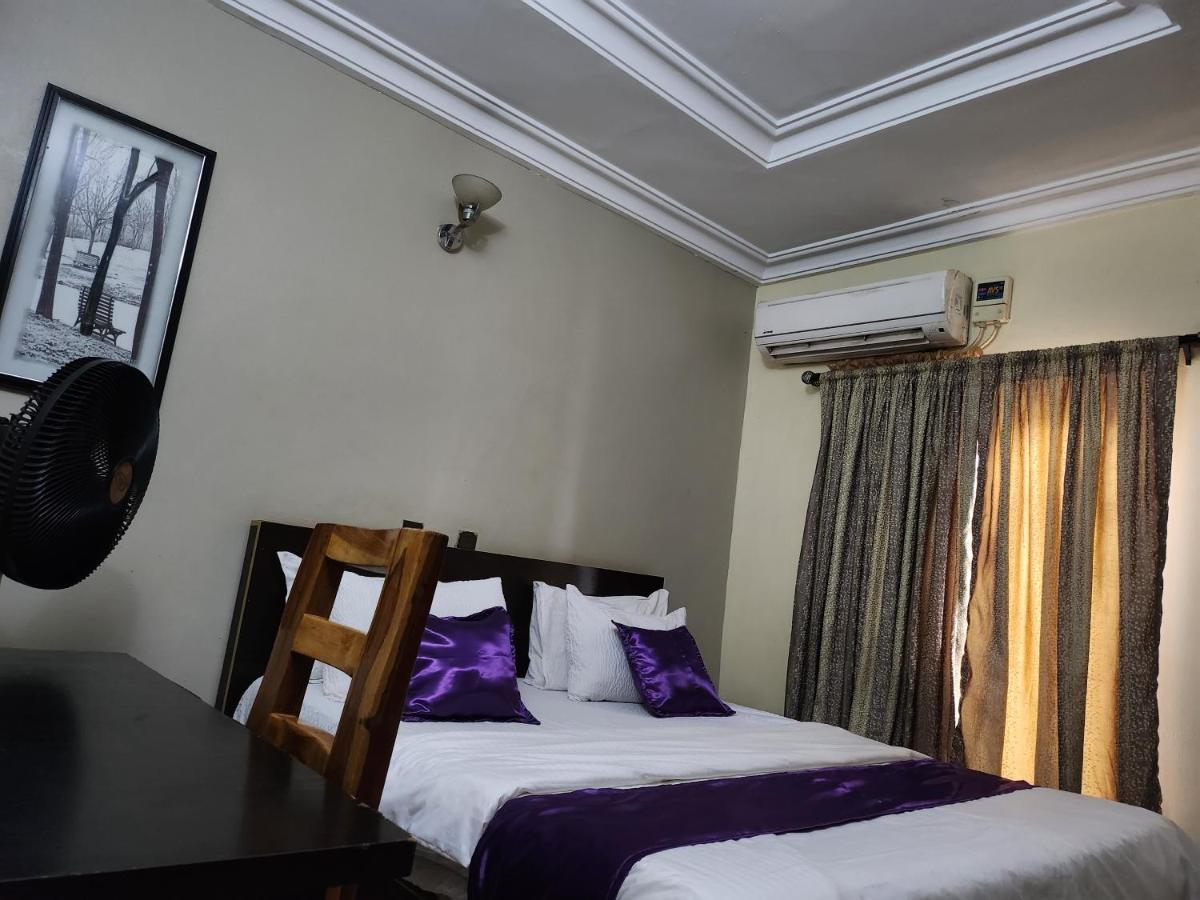 Nue-Crest Hotels&Suites Enugu Extérieur photo