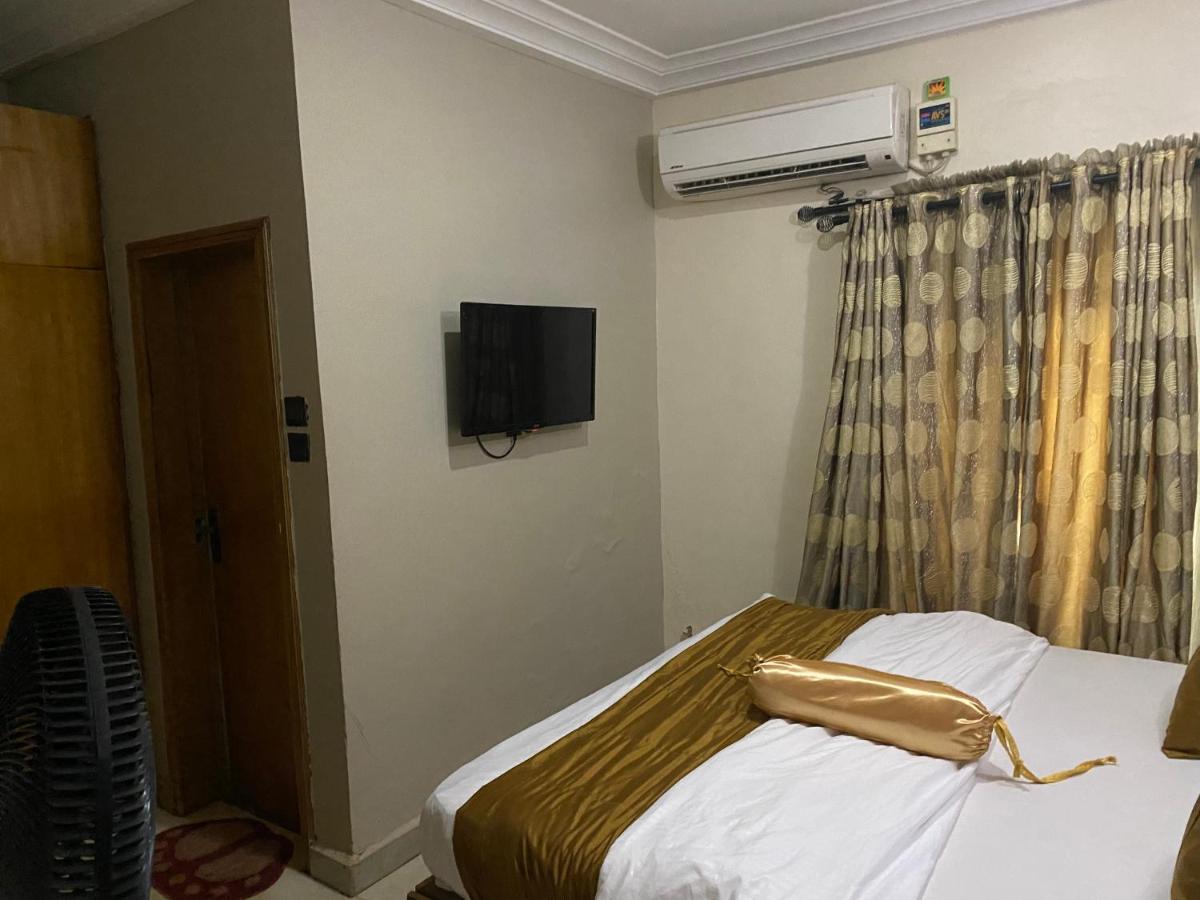 Nue-Crest Hotels&Suites Enugu Extérieur photo