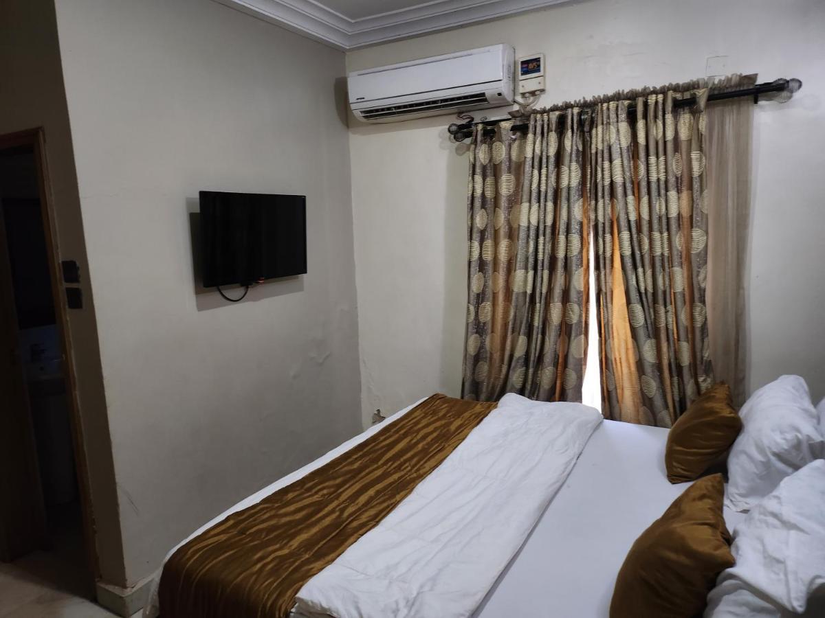 Nue-Crest Hotels&Suites Enugu Extérieur photo
