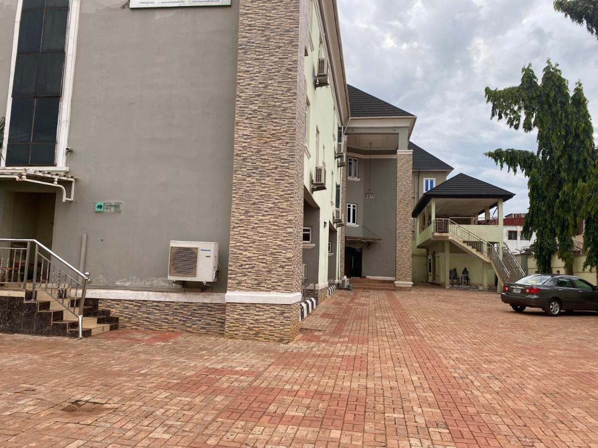 Nue-Crest Hotels&Suites Enugu Extérieur photo