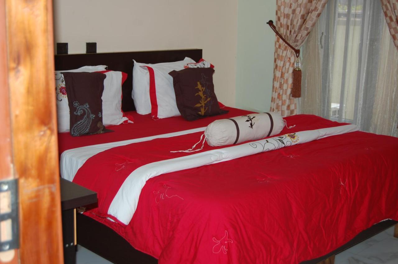 Nue-Crest Hotels&Suites Enugu Extérieur photo