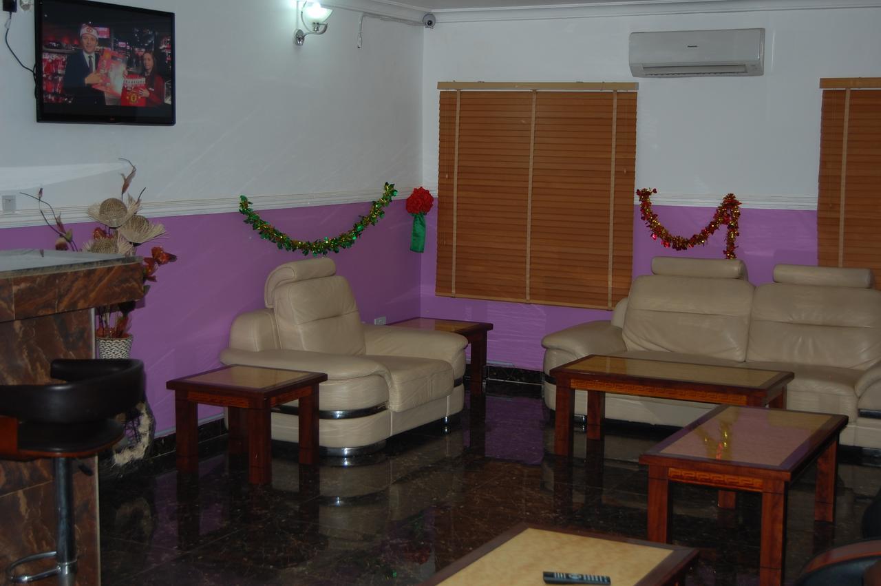 Nue-Crest Hotels&Suites Enugu Extérieur photo